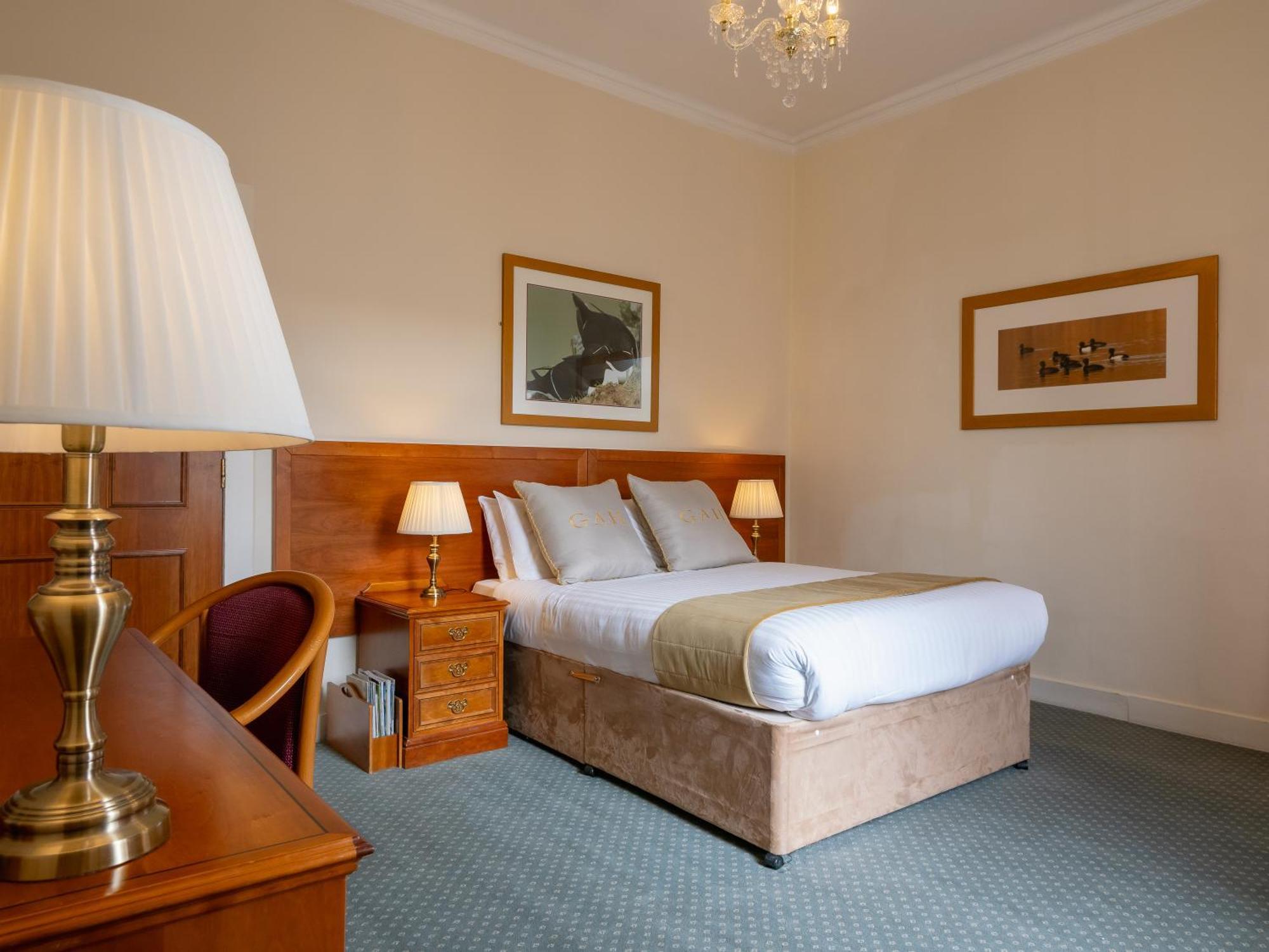 Grant Arms Hotel Grantown-on-Spey